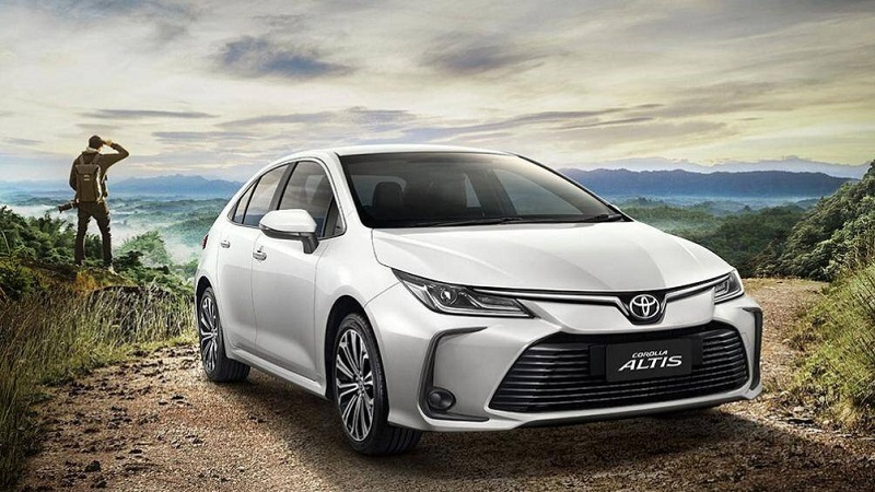 Toyota Corolla Altis 1.8HV Điều gì làm nên sự khác biệt?
